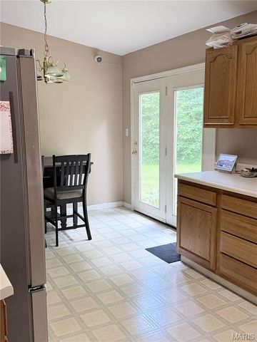 9934 Thurman Oaks Road, Valles Mines, MO 63087