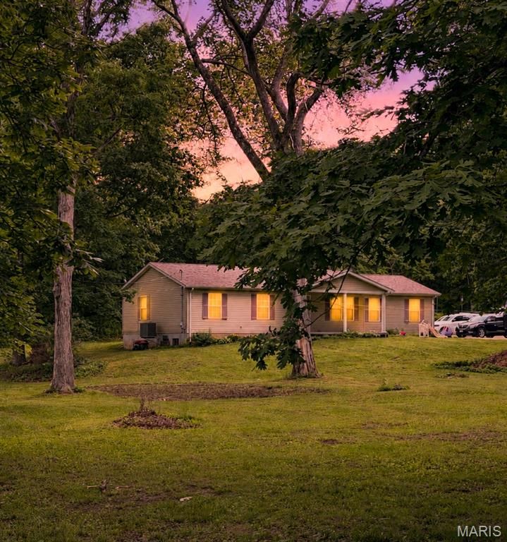 9934 Thurman Oaks Road, Valles Mines, MO 63087