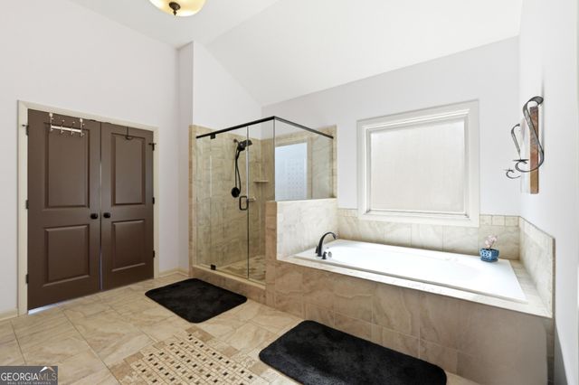 5068 Bentwater Lane SW, Lilburn, GA 30047