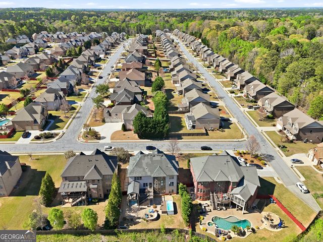 5068 Bentwater Lane SW, Lilburn, GA 30047