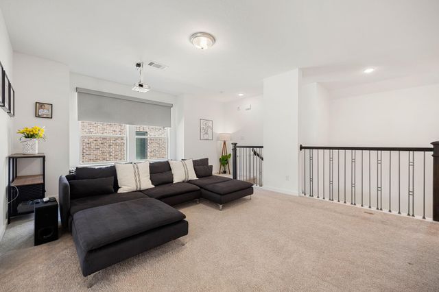 16823 Hammon Woods Drive, Humble, TX 77346