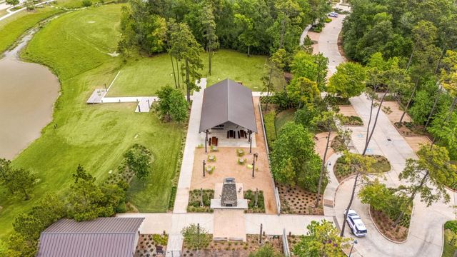 16823 Hammon Woods Drive, Humble, TX 77346