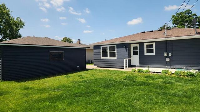 3409 S 10th PLACE, Sheboygan, WI 53081