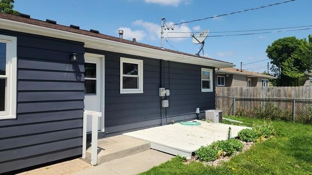 3409 S 10th PLACE, Sheboygan, WI 53081