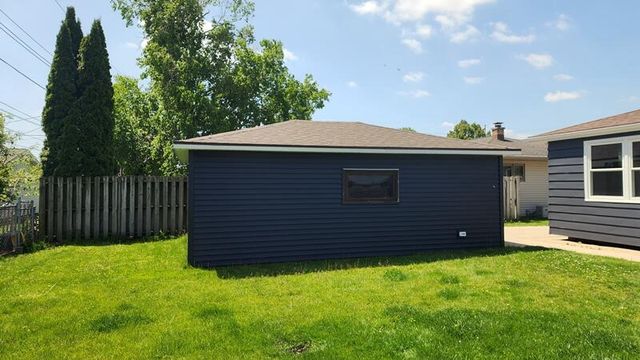 3409 S 10th PLACE, Sheboygan, WI 53081