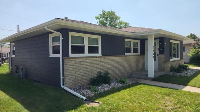 3409 S 10th PLACE, Sheboygan, WI 53081