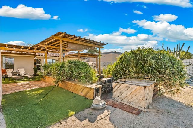 5013 S Emerald River Drive, Fort Mohave, AZ 86426