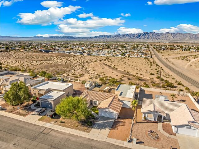 5013 S Emerald River Drive, Fort Mohave, AZ 86426