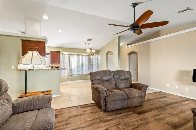 5013 S Emerald River Drive, Fort Mohave, AZ 86426