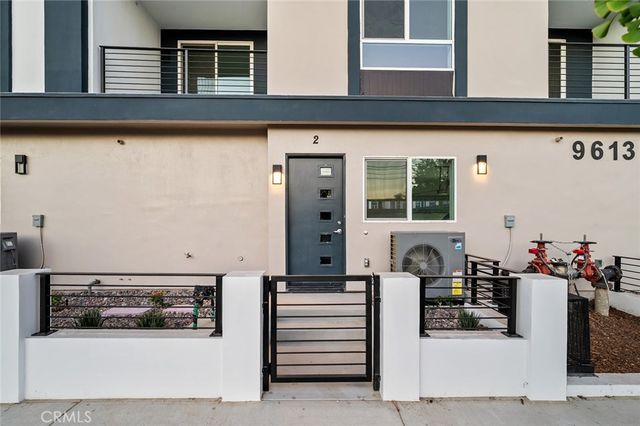 9613 Juniper Avenue 2, Fontana, CA 92335