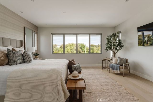 664 Rosecrans Avenue, Manhattan Beach, CA 90266