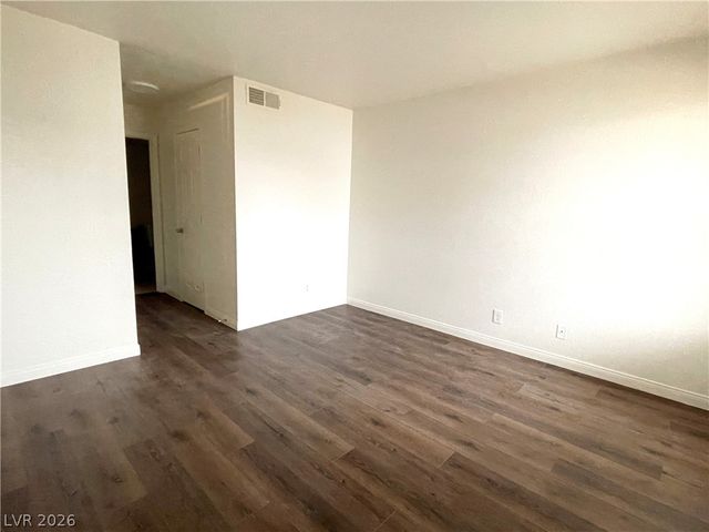 3135 South Mojave Road 221, Las Vegas, NV 89121