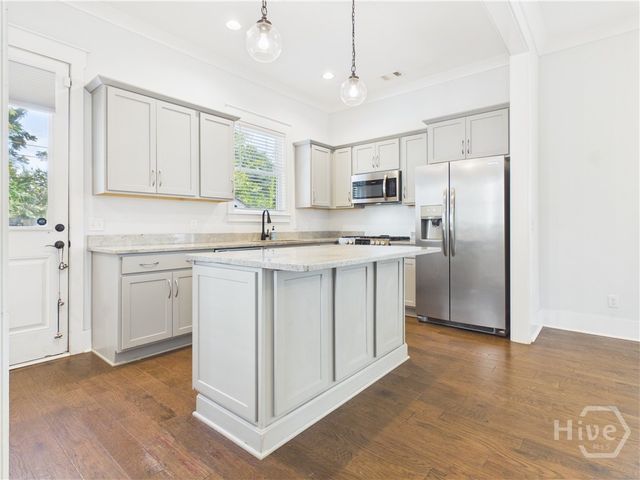 540 E 32nd Street, Savannah, GA 31401