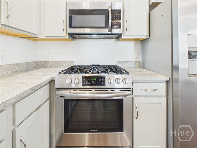 540 E 32nd Street, Savannah, GA 31401
