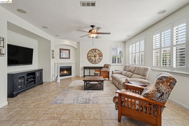 106 Little Ranch, Oakley, CA 94561