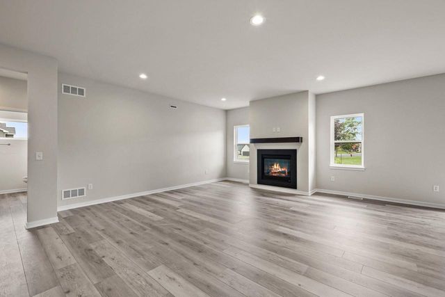 211 Michelle Lane, Cottage Grove, WI 53527