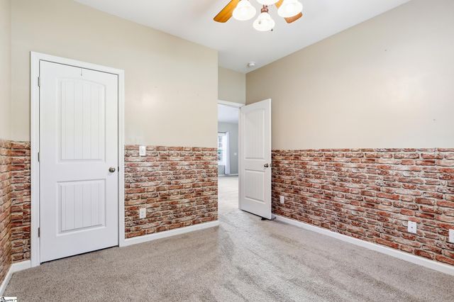 300 Icebow Road, Fountain Inn, SC 29644