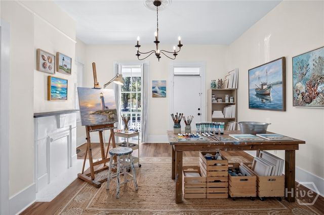 22 E 37th Street, Savannah, GA 31401