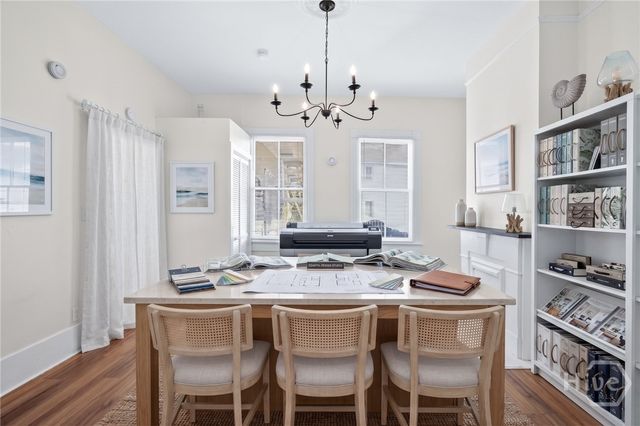 22 E 37th Street, Savannah, GA 31401