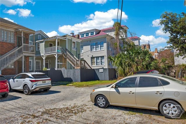 22 E 37th Street, Savannah, GA 31401