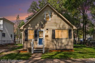 317 E MADGE Avenue, Hazel Park, MI 48030