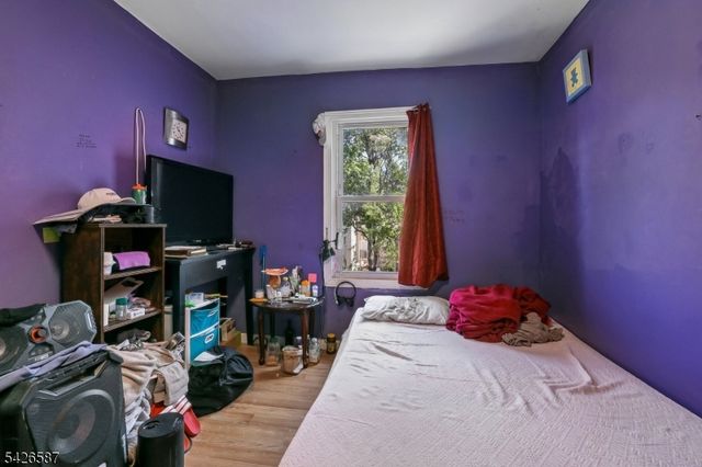 219 Seaman St, New Brunswick City, NJ 08901