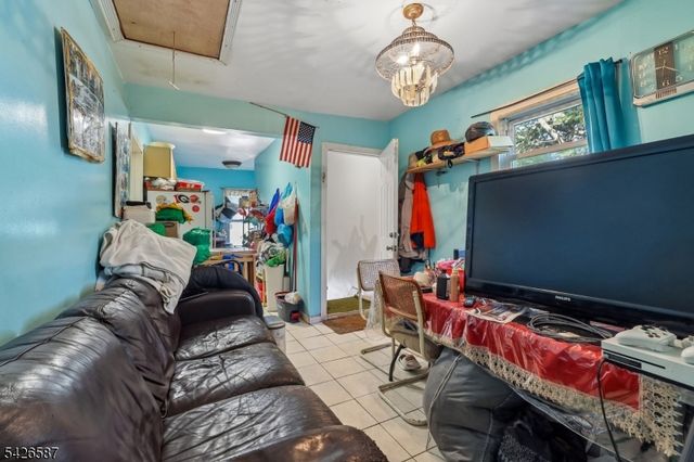 219 Seaman St, New Brunswick City, NJ 08901