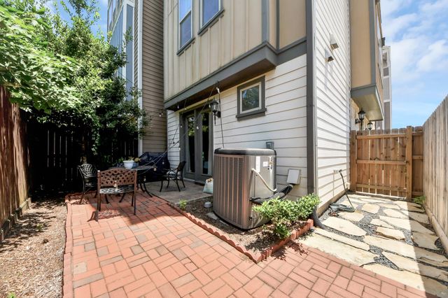 923 Byrne Street, Houston, TX 77009
