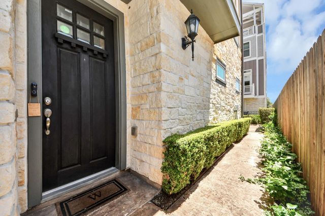 923 Byrne Street, Houston, TX 77009