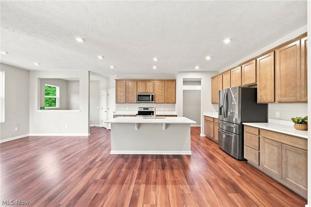 6528 Daisy Lane, Olmsted Twp, OH 44138