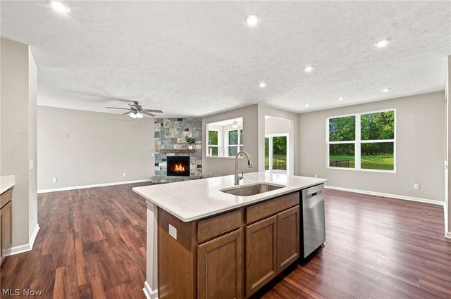 6528 Daisy Lane, Olmsted Twp, OH 44138