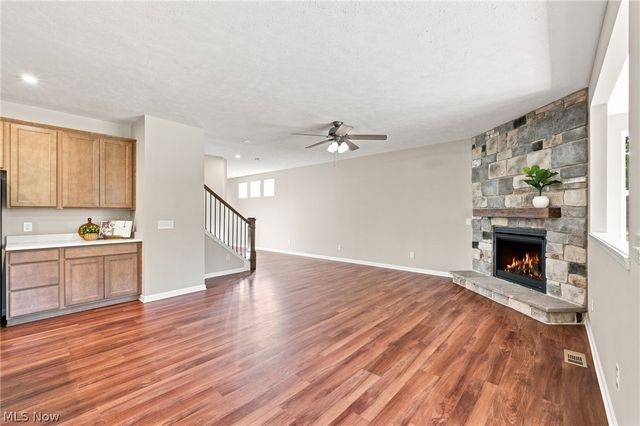 6528 Daisy Lane, Olmsted Twp, OH 44138
