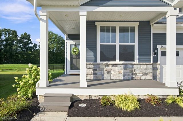6528 Daisy Lane, Olmsted Twp, OH 44138