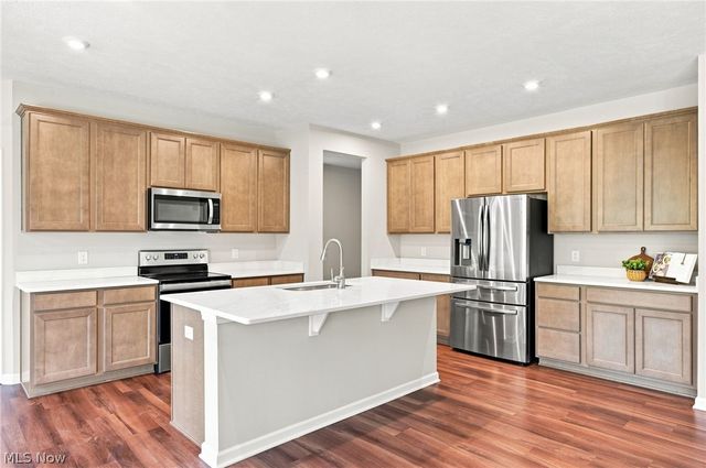 6528 Daisy Lane, Olmsted Twp, OH 44138