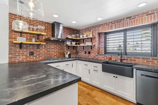 1003 Mesa Drive, Camarillo, CA 93010