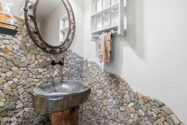 1003 Mesa Drive, Camarillo, CA 93010