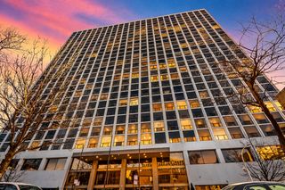 4343 N Clarendon Avenue 2801, Chicago, IL 60613