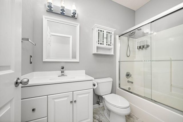 20337 Ipava Avenue, Lakeville, MN 55044
