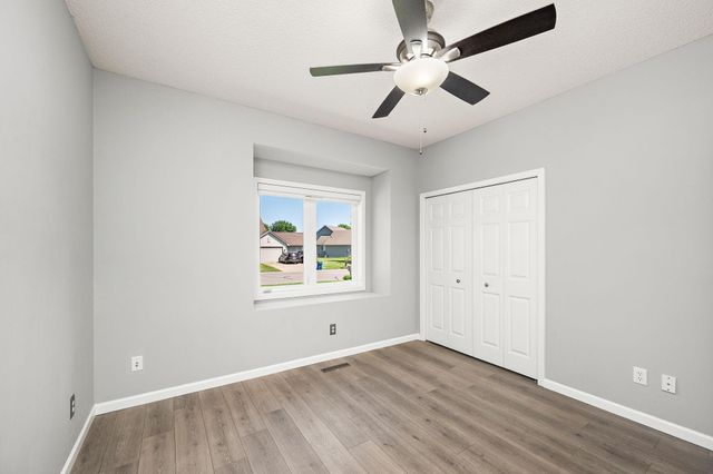 20337 Ipava Avenue, Lakeville, MN 55044