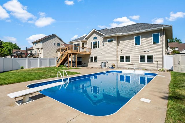 20337 Ipava Avenue, Lakeville, MN 55044