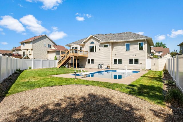 20337 Ipava Avenue, Lakeville, MN 55044