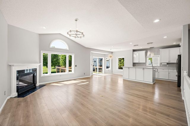 20337 Ipava Avenue, Lakeville, MN 55044