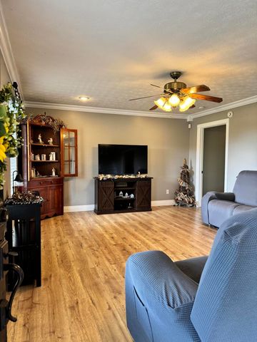 2230 Perryville Road, Harrodsburg, KY 40330