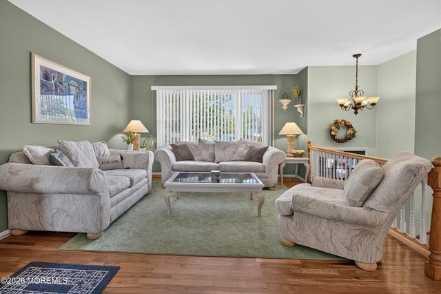 111 Poplar Way, Brick, NJ 08724