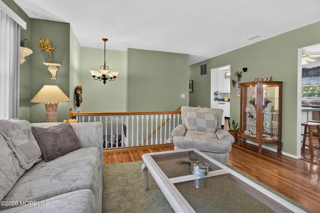 111 Poplar Way, Brick, NJ 08724