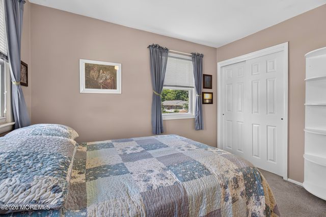 111 Poplar Way, Brick, NJ 08724