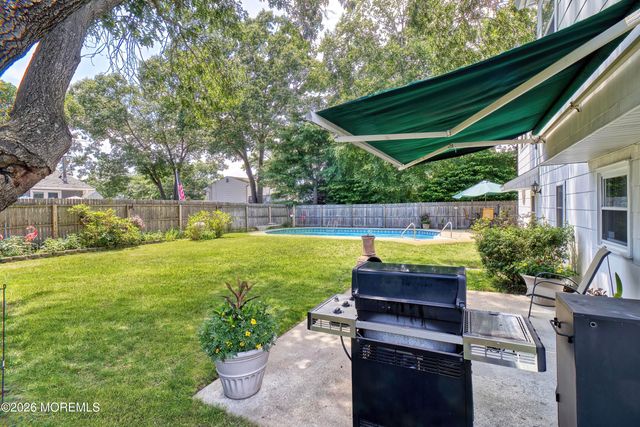 111 Poplar Way, Brick, NJ 08724