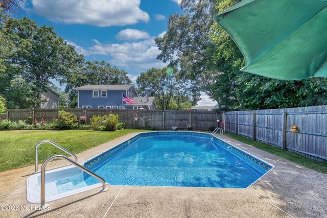 111 Poplar Way, Brick, NJ 08724