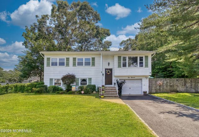 111 Poplar Way, Brick, NJ 08724