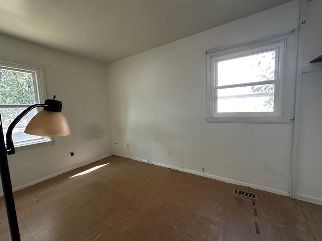 2710 E Illinois Street, Urbana, IL 61802